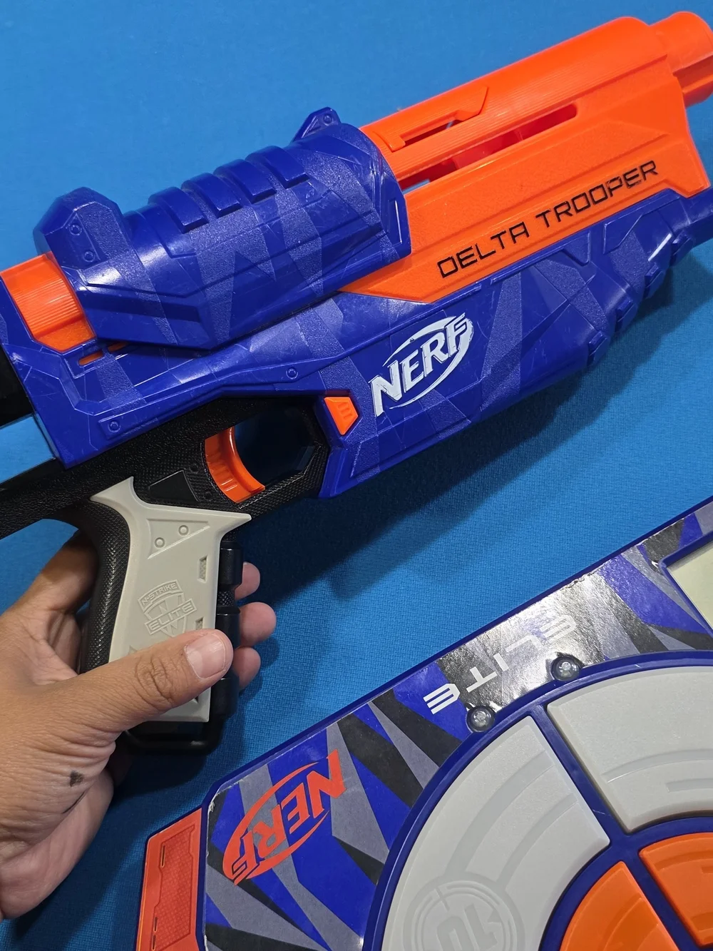NERF Elite Delta Trooper Electronic Target - Blue & Orange